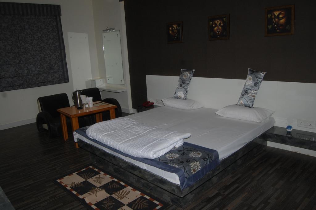 Hotel Sonchiraiya Shivpurī Habitación foto